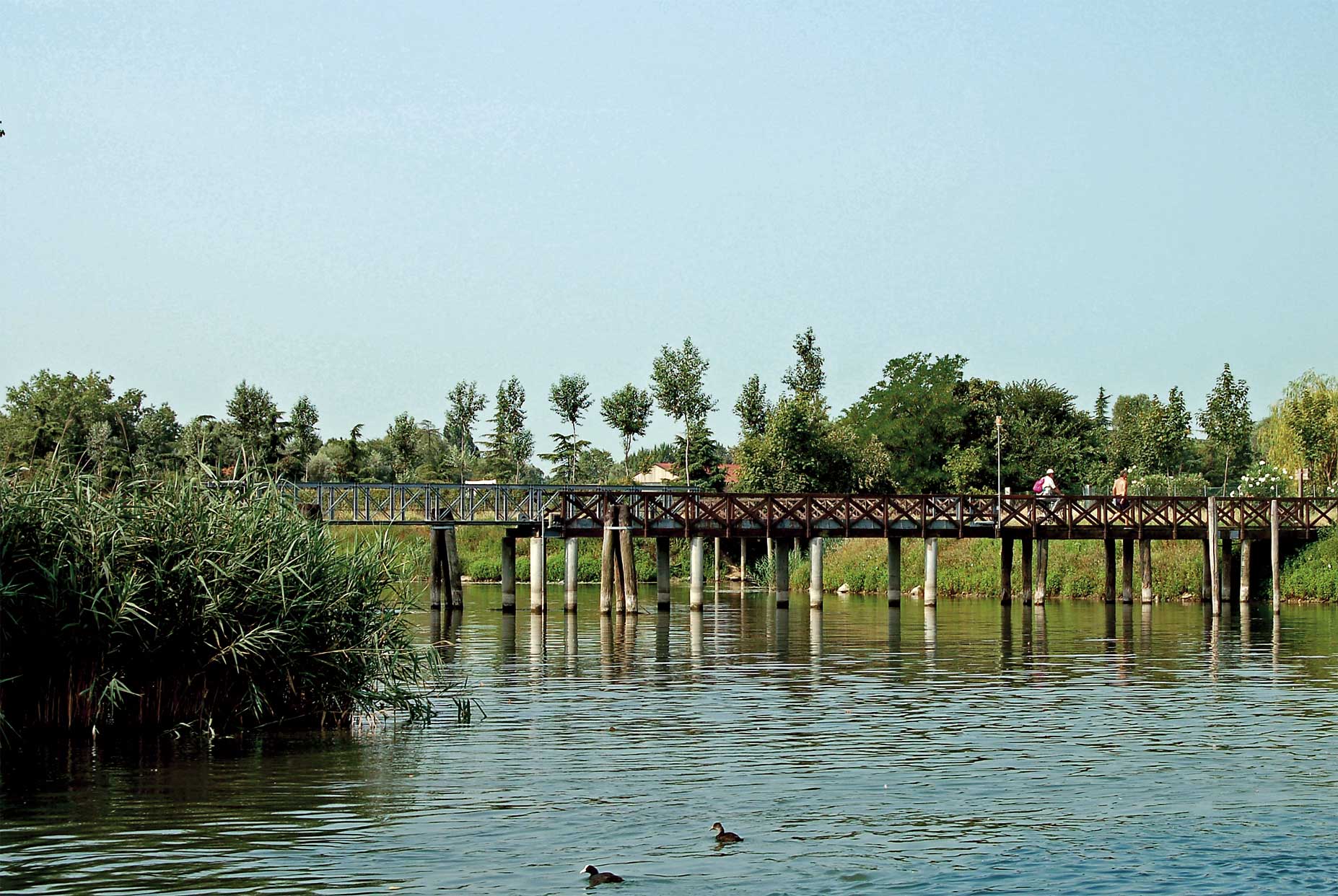 Parco naturale regionale fiume Sile, Pista ciclabile lungo le alzaie del fiume.